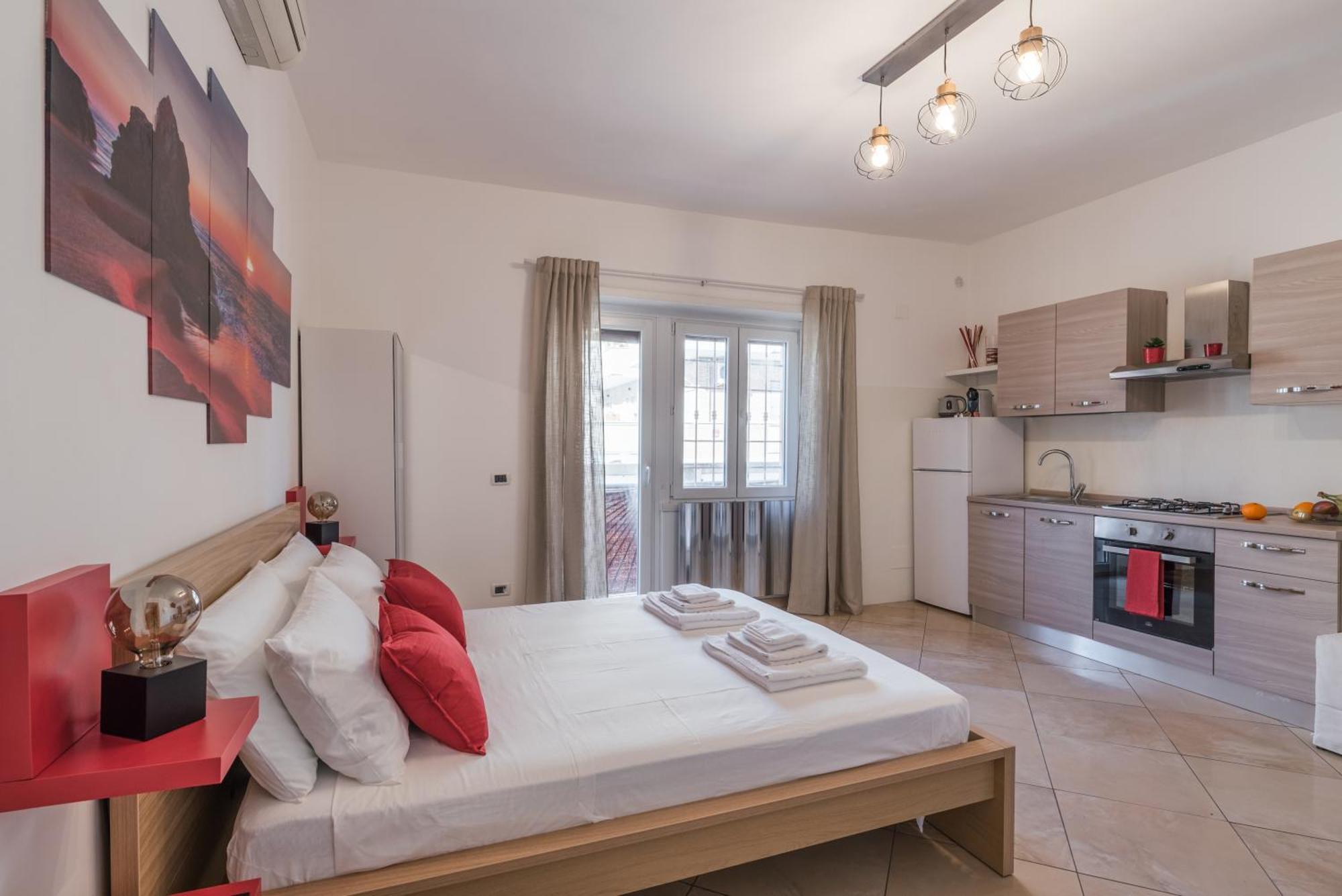 360 Guesthouse - Apartment With Terrace ฟิวมิชีโน ภายนอก รูปภาพ