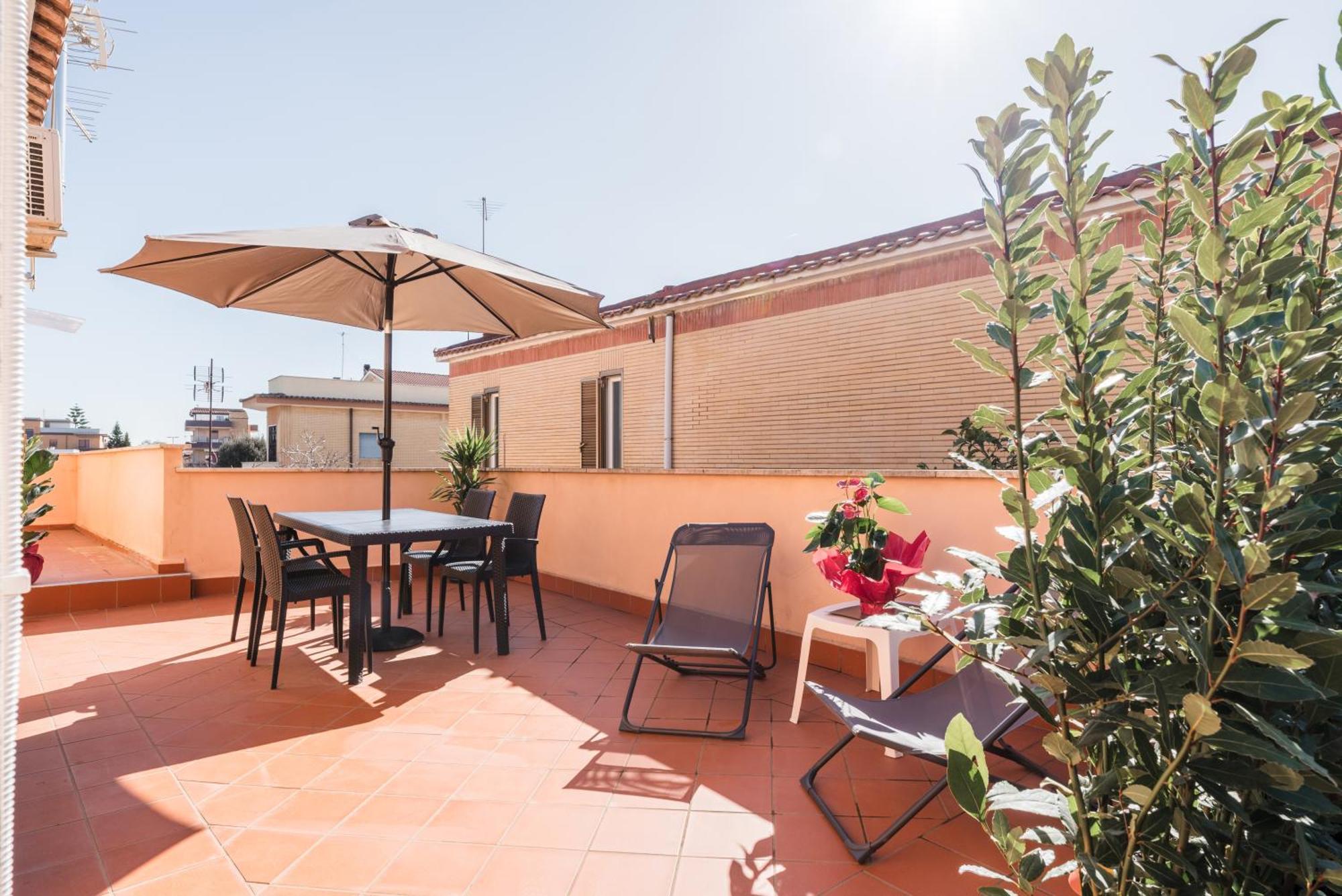 360 Guesthouse - Apartment With Terrace ฟิวมิชีโน ภายนอก รูปภาพ