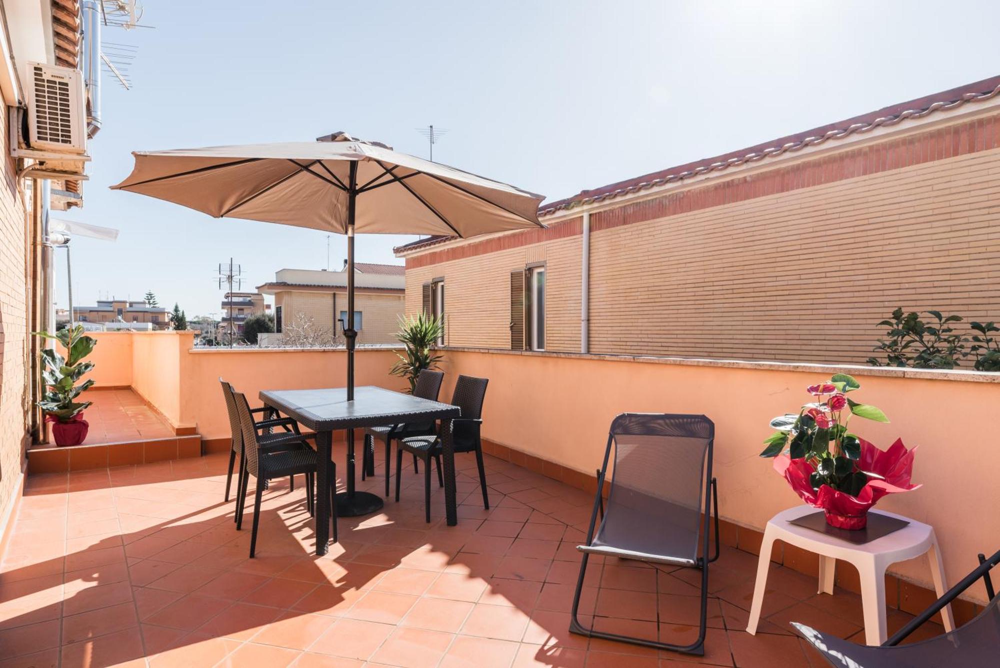 360 Guesthouse - Apartment With Terrace ฟิวมิชีโน ภายนอก รูปภาพ